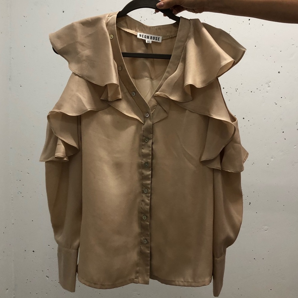 Cream/Champagne Cold Shoulder Ruffle Top - Picture 5 of 6